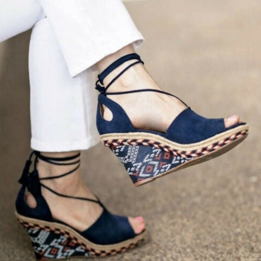 NWOT Wonens Navy Wedge Sandals Shoes Size 8.5 M